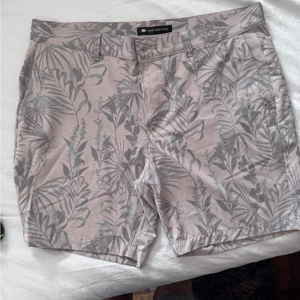 Travis Mathew Gray Patterned Athletic Shorts - image 1